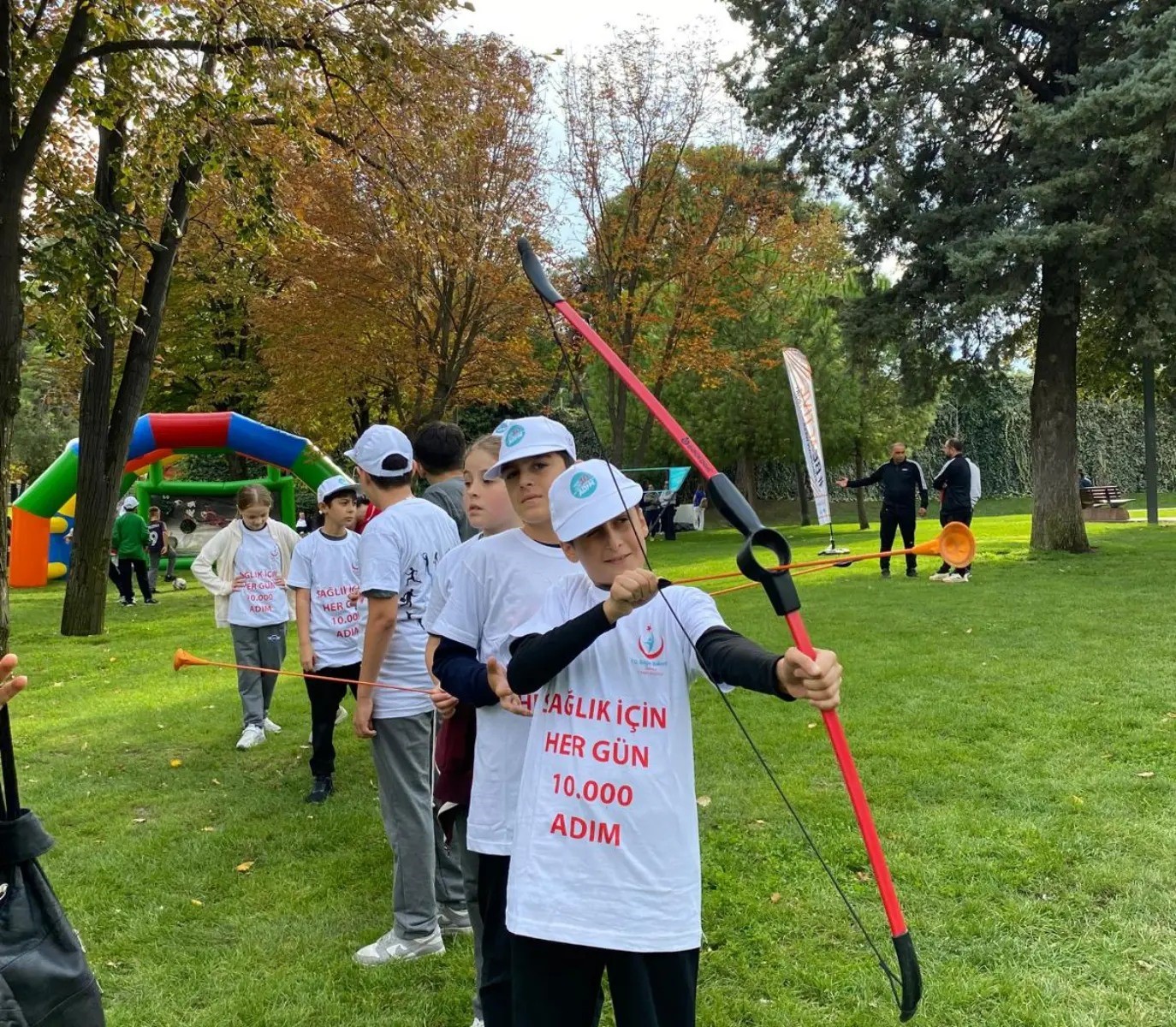 Altıeylül’de Sağlıklı Yaşam Yürüyüşü ve Sportif Etkinlikler Gerçekleşti
