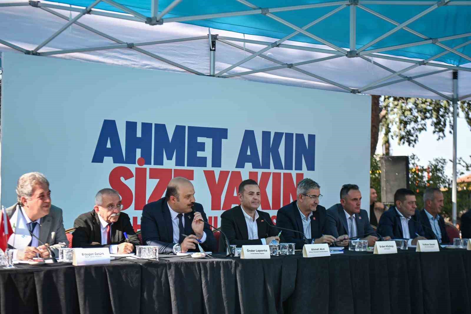 Başkan Ahmet Akın, Halk Günleri kapsamında İvrindililerle buluştu
