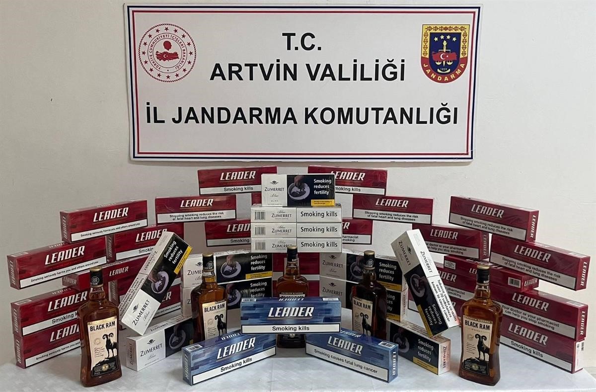 Artvin’de kaçak sigara ve içki operasyonu
