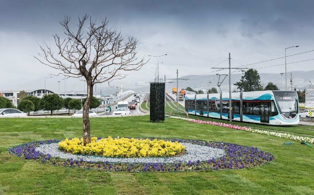 İzmir’e alınacak 22 tramvay aracı için ihale yapıldı
