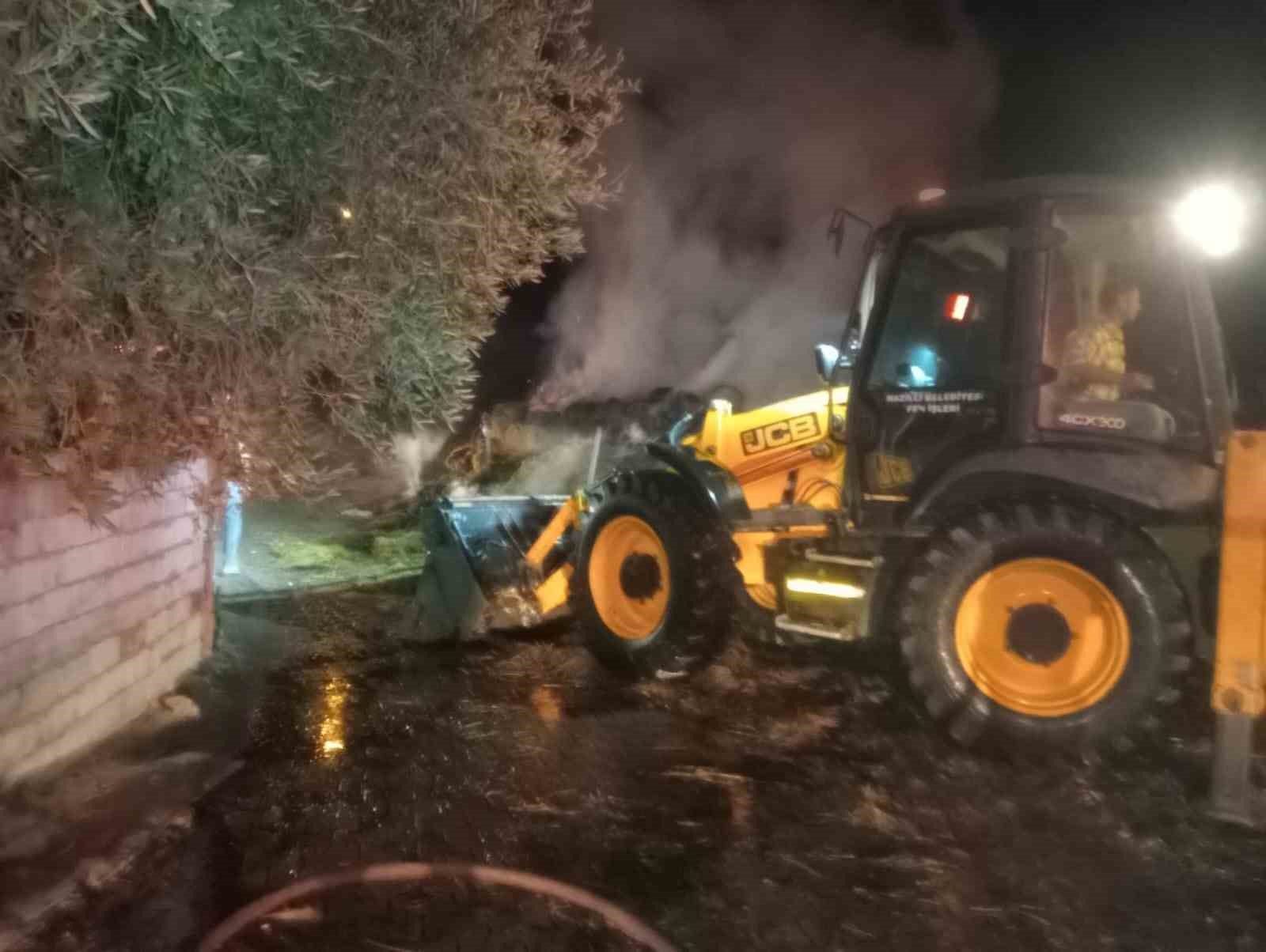 Nazilli Belediyesi’nden Yazırlı’daki yangın söndürme çalışmalarına destek
