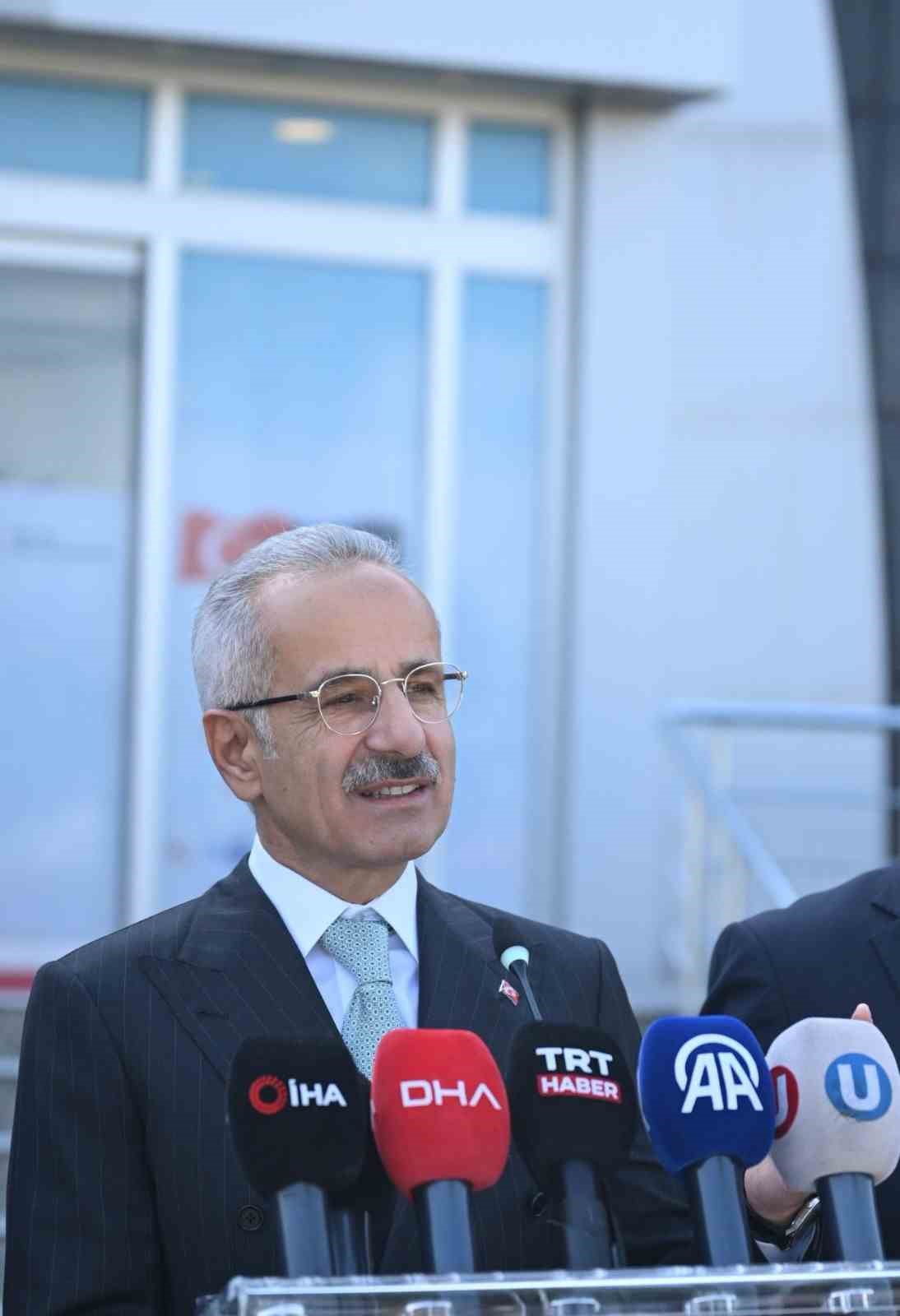 Bakan Uraloğlu’ndan Bursa’ya 2 yeni hat müjdesi
