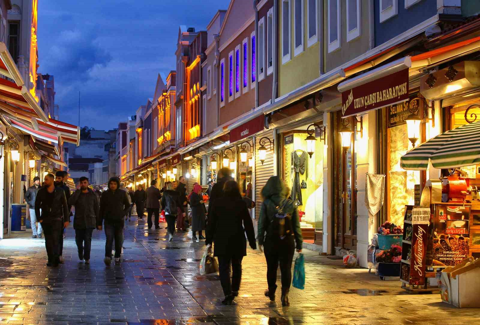 Tarihi Uzunçarşı’da dönüşüm heyecanı
