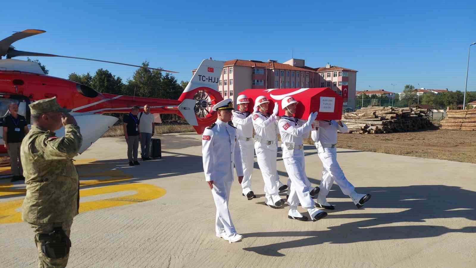 Şehit Piyade Uzman Çavuş Burak Geniş memleketi Yenice’de toprağa verildi
