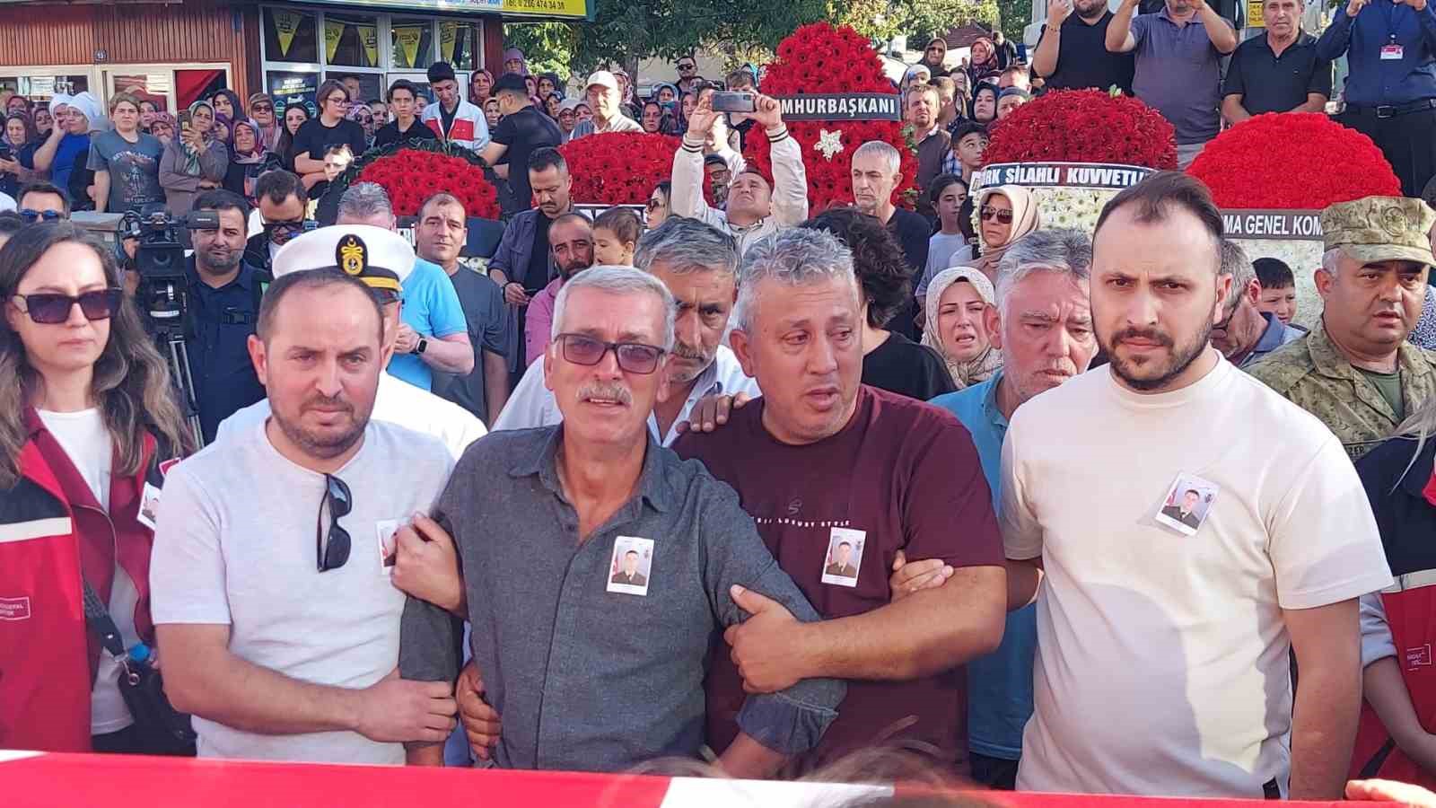 Şehit Piyade Uzman Çavuş Burak Geniş memleketi Yenice’de toprağa verildi
