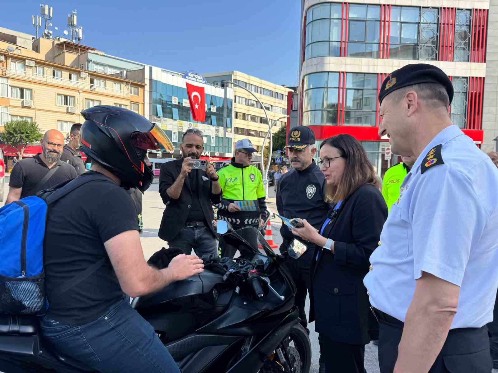 Vali Kaya, motosiklet denetimine katıldı
