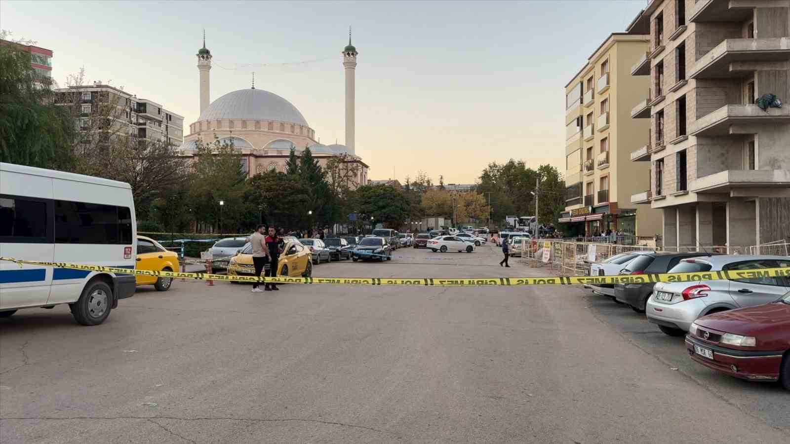 Taşınma kavgası kanlı bitti: Nişanlısını yaralayıp çaldığı taksiyle kaçtı ardından intihar etti
