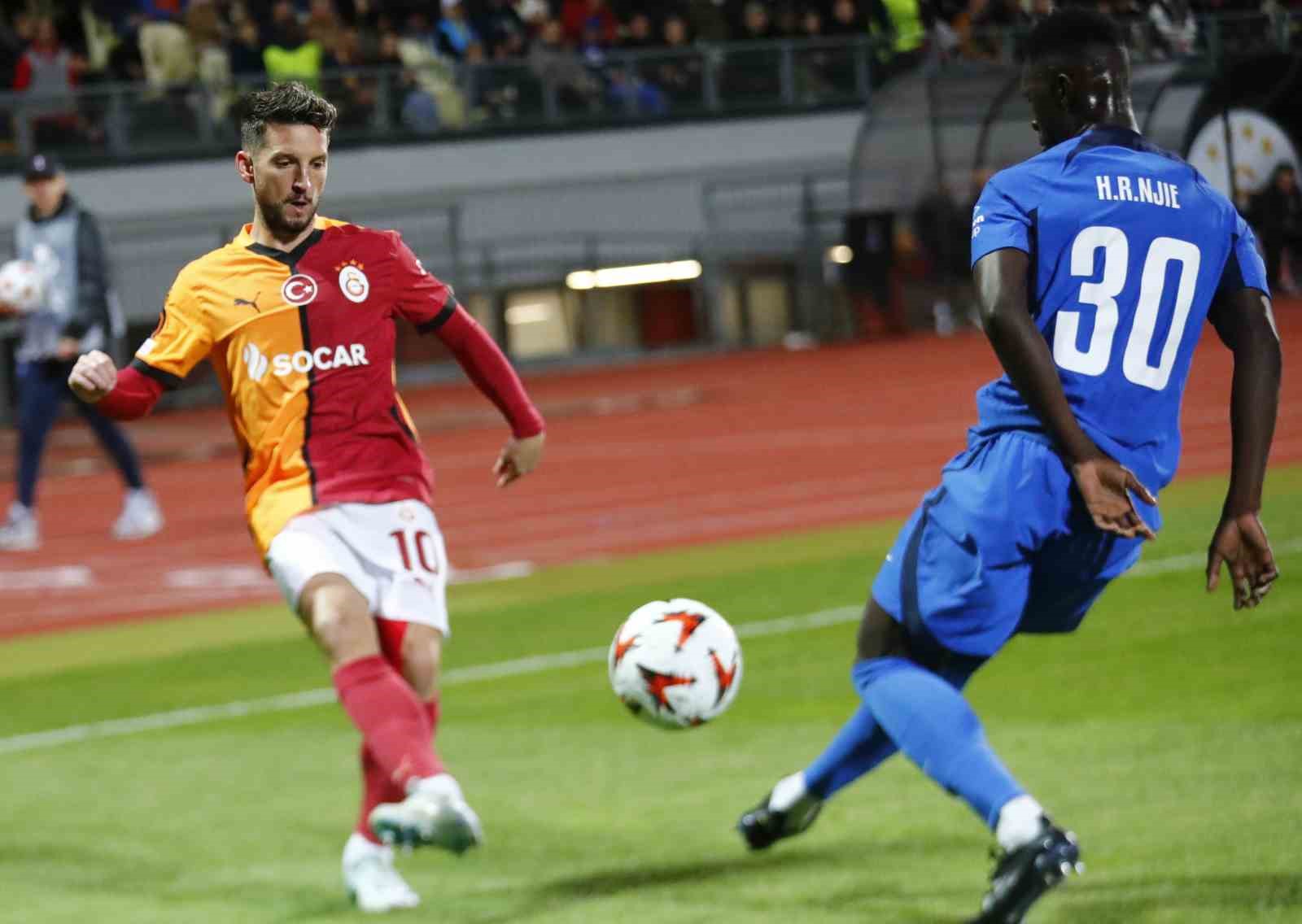 UEFA Avrupa Ligi: RFS: 1 - Galatasaray: 2 (İlk yarı)
