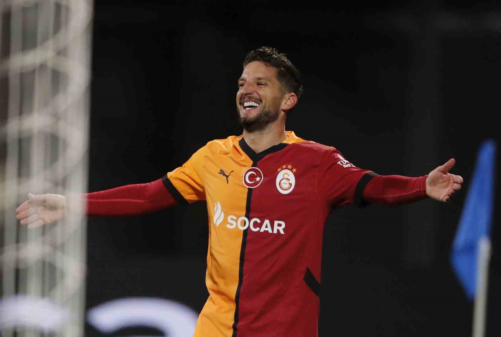 UEFA Avrupa Ligi: RFS: 1 - Galatasaray: 2 (İlk yarı)
