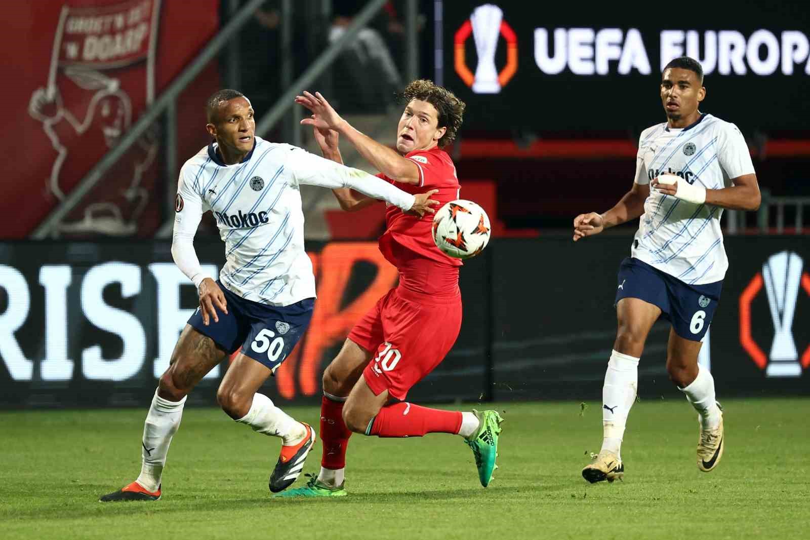 UEFA Avrupa Ligi: Twente: 1 - Fenerbahçe: 1 (Maç sonucu)
