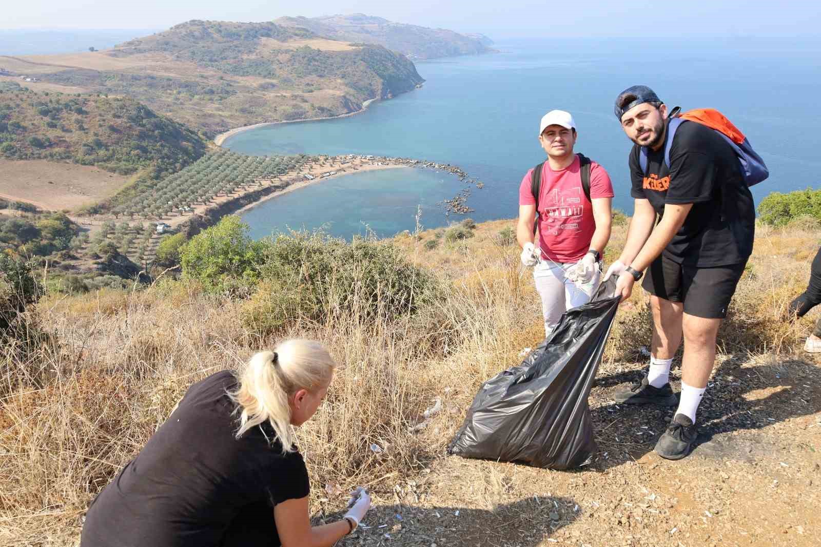 Kapanca Limanı seyir tepesi çöplüğe döndü
