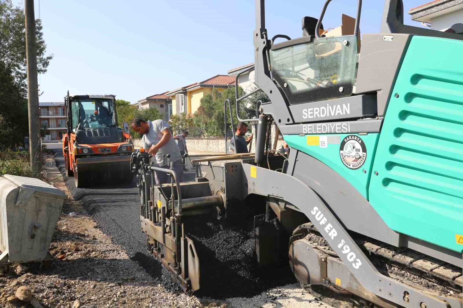 Serdivan’da Arabacıalanı’na sıcak asfalt
