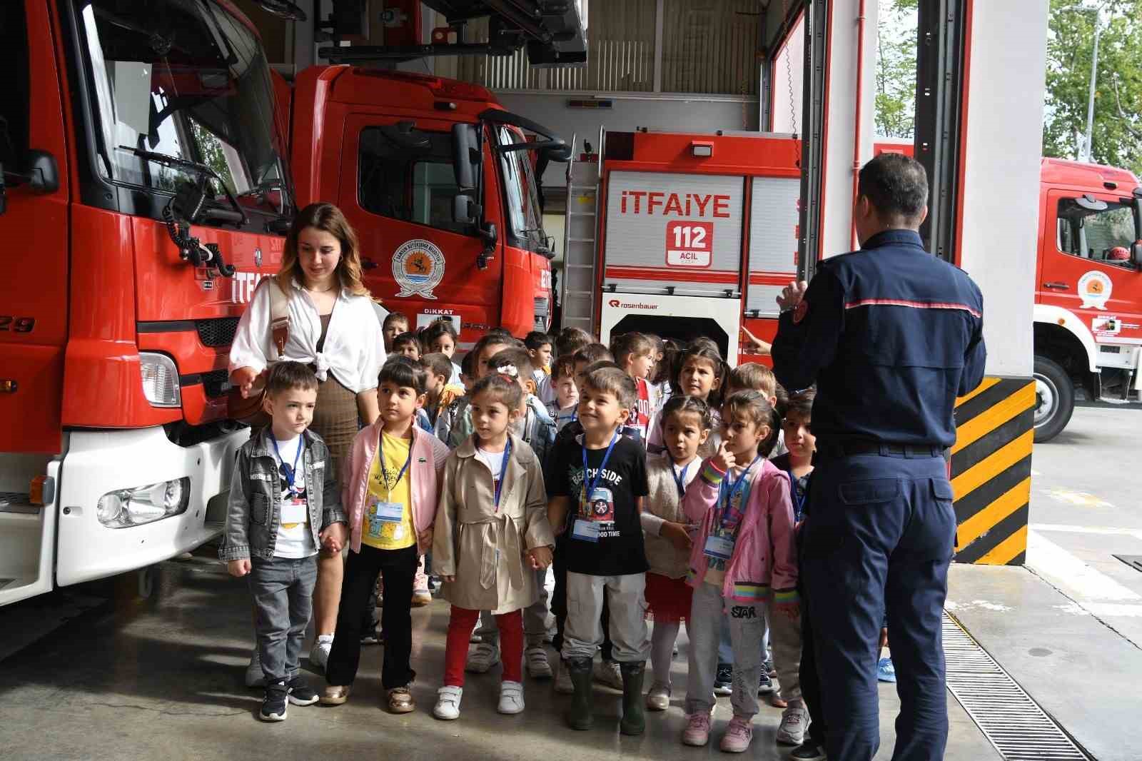 5 bin 250 çocuk, itfaiye gönüllüsü oldu
