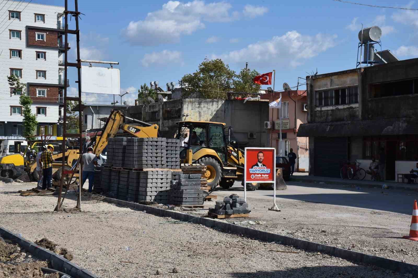 Ceyhan’ın en büyük ve en modern kent meydanı 45 gün içinde halkla buluşacak
