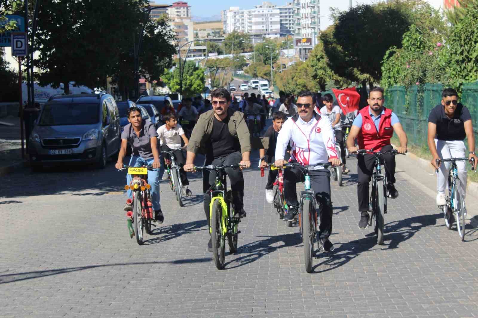 Kahta’da Avrupa Spor Haftası kapsamında bisiklet etkinliği düzenlendi
