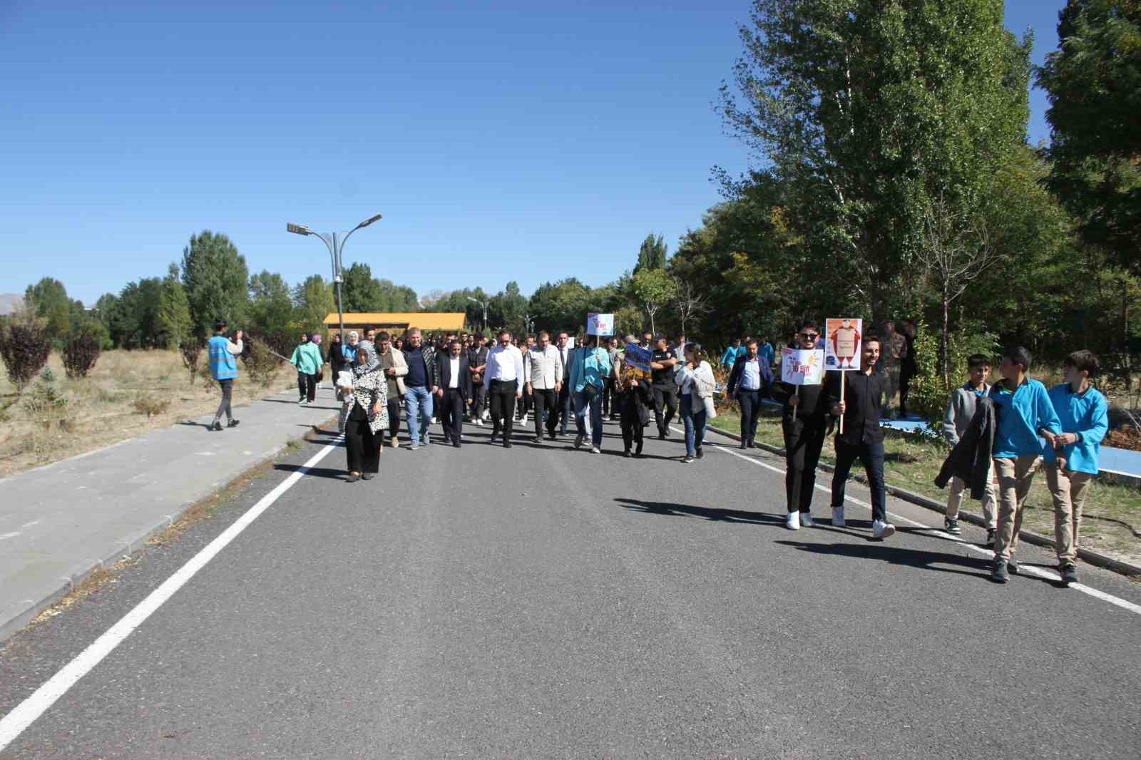 Malazgirt’te “Dünya Yürüyüş Günü” etkinliği
