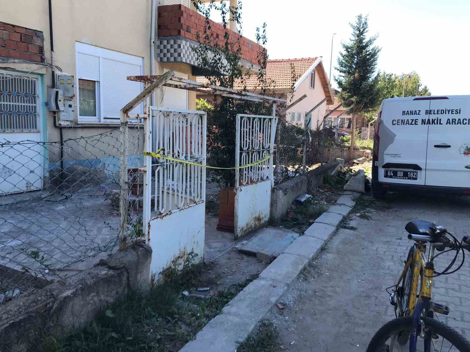 Uşak’ta inşaat erkek cesedi bulundu
