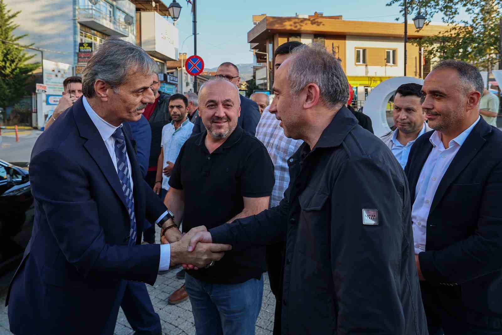 Başkan Alemdar: “İlçelerimizin beklentilerini karşılayacak adımları atmaya devam edeceğiz”
