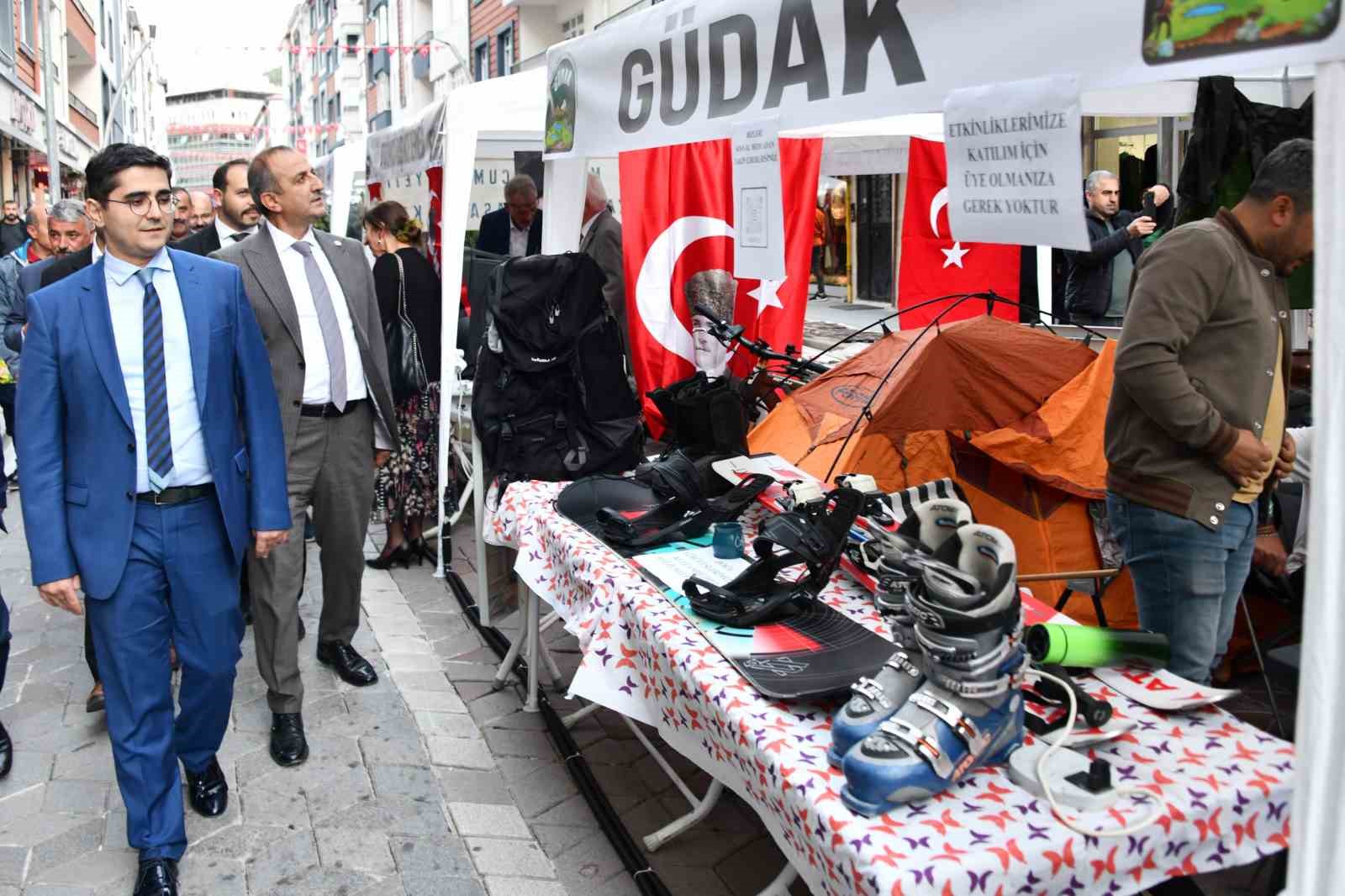 Gümüşhane’de 27. Kuşburnu Festivali başladı
