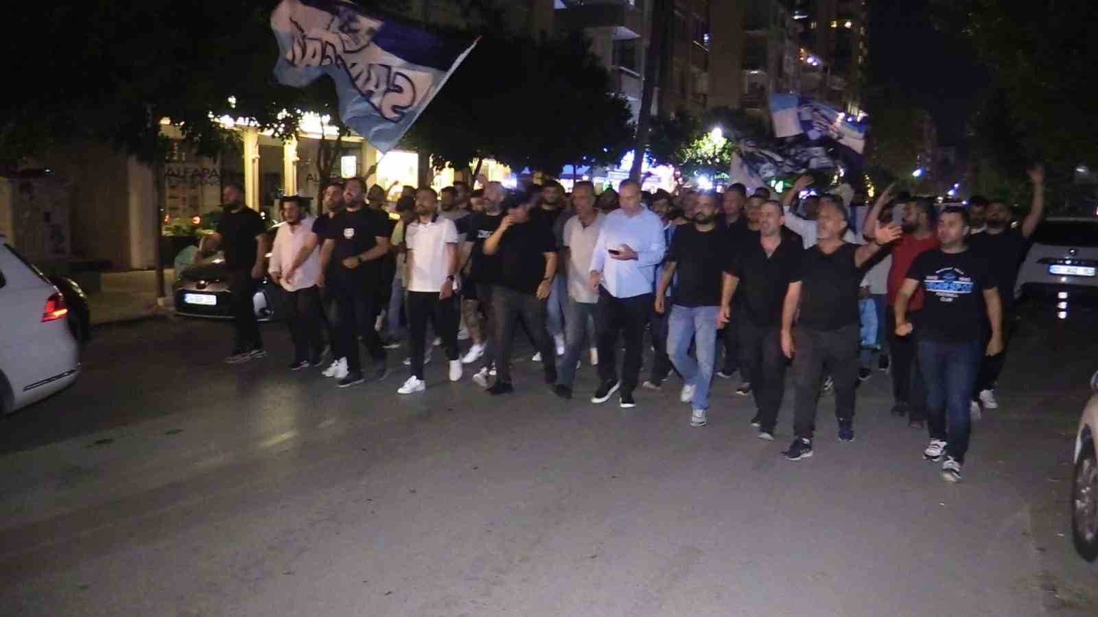 Adana Demirspor taraftarlarından Murat Sancak’a tepki
