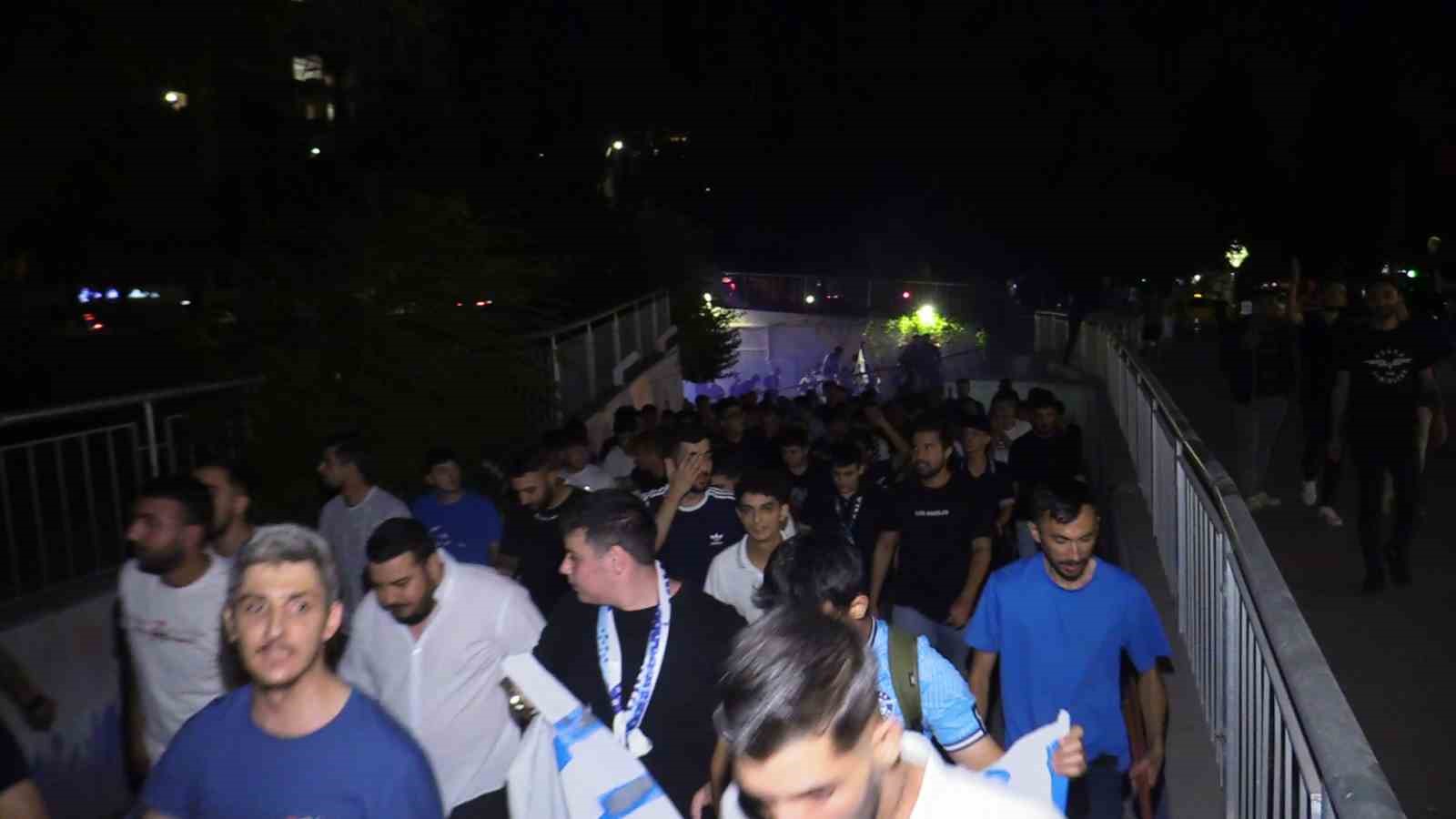 Adana Demirspor taraftarlarından Murat Sancak’a tepki
