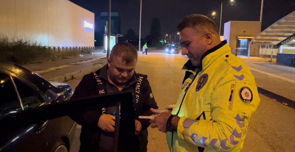 (Özel) Polisi görünce bahaneler peş peşe geldi, “Kaza yaptım, o yüzden arkadaşım kullandı”
