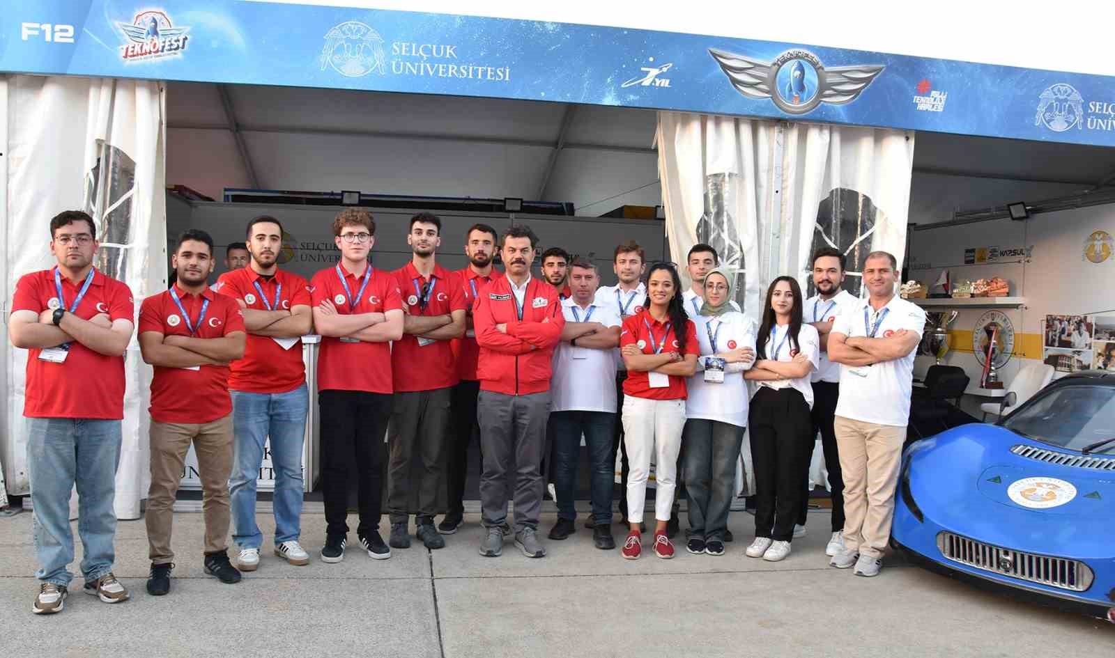 Rektör Yılmaz, TEKNOFEST Adana’da öğrencilerle buluştu
