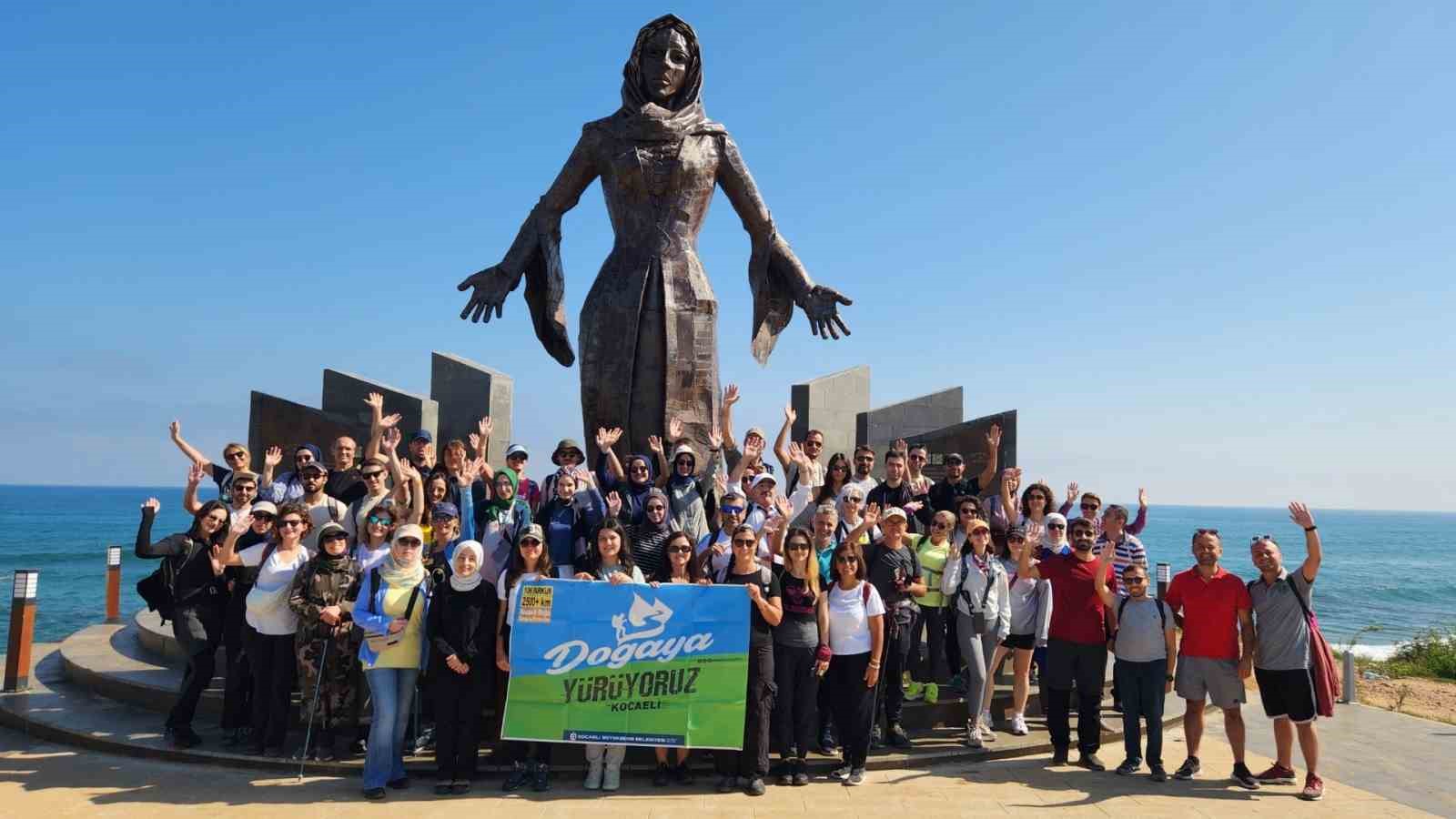 Doğayla iç içe eşsiz manzaranın keyfini çıkardılar
