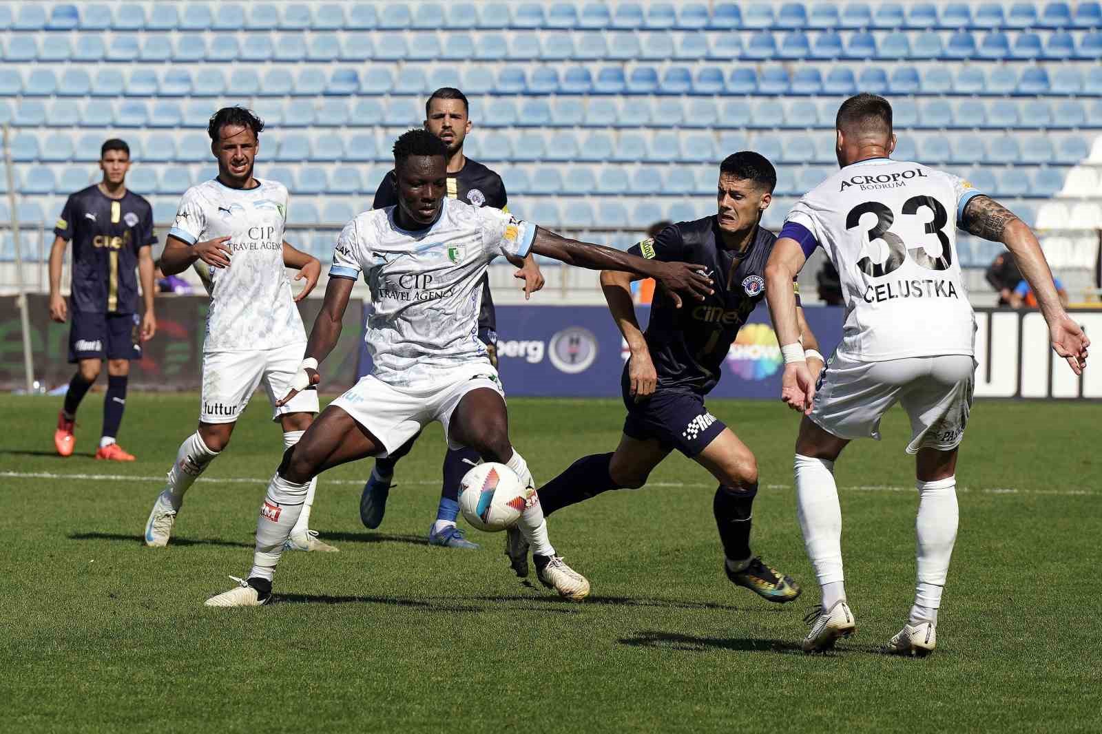 Trendyol Süper Lig: Kasımpaşa: 0 - Bodrum FK: 0 (İlk yarı)
