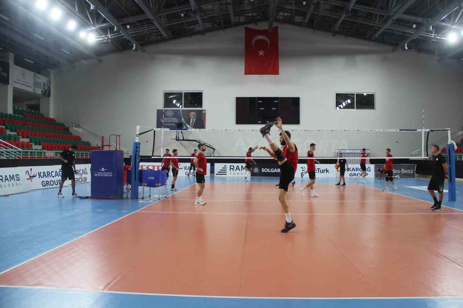 Rams Global Cizre Belediyespor Erkek Voleybol Takımı, yeni sezona play-off hedefiyle giriyor
