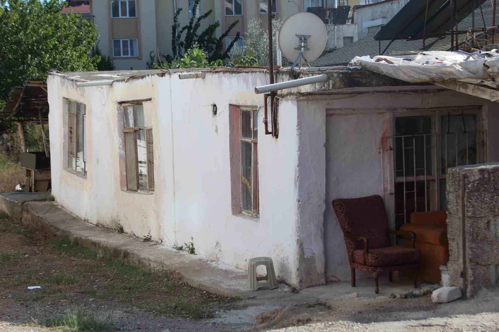 Hazine arazisi üzerindeki evlerin tahliyesi için düğmeye basıldı
