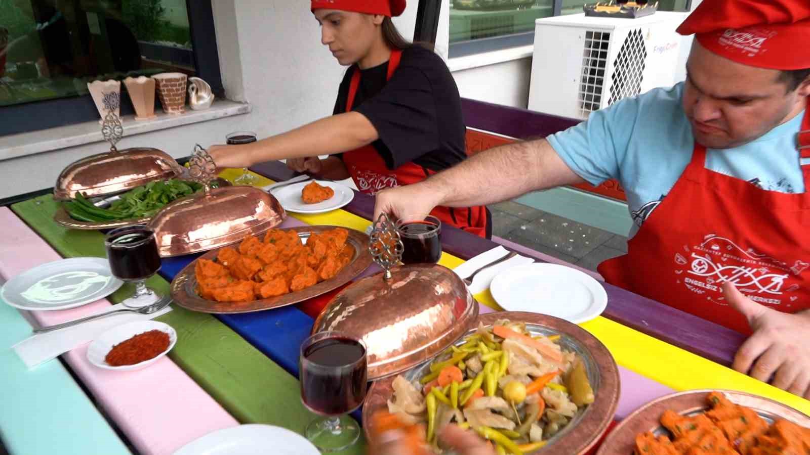 Gaziantep’teki engelliler, aşçılığa ilk adımı Gastronomi Atölyesi’nde atıyor
