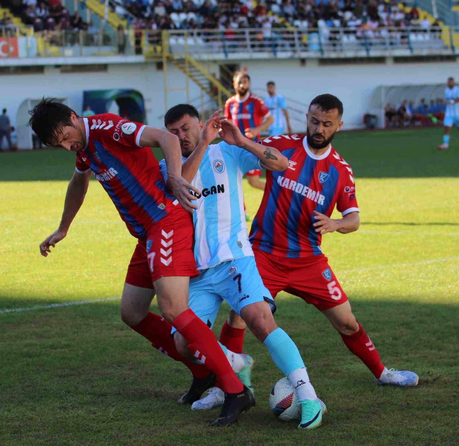 TFF 3. Lig: Pazarspor: 2 - Karabük İdmanyurdu: 2
