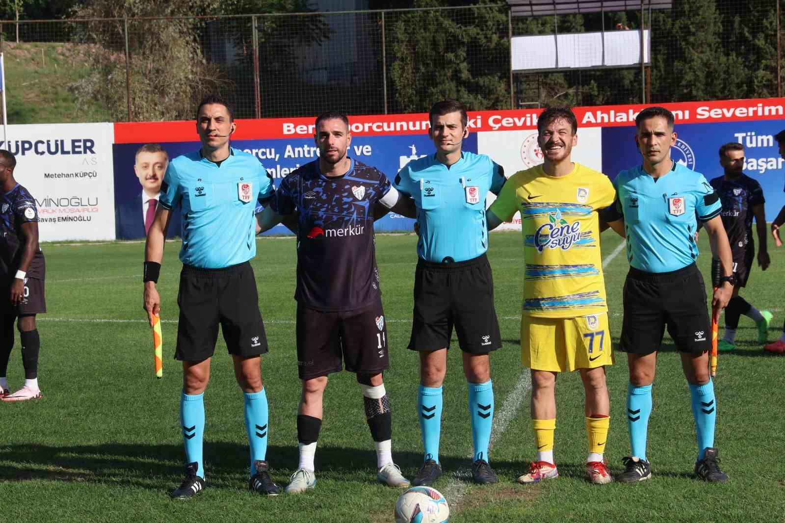 TFF 2. Lig: Belediye Derincespor: 1 - Erbaaspor: 1
