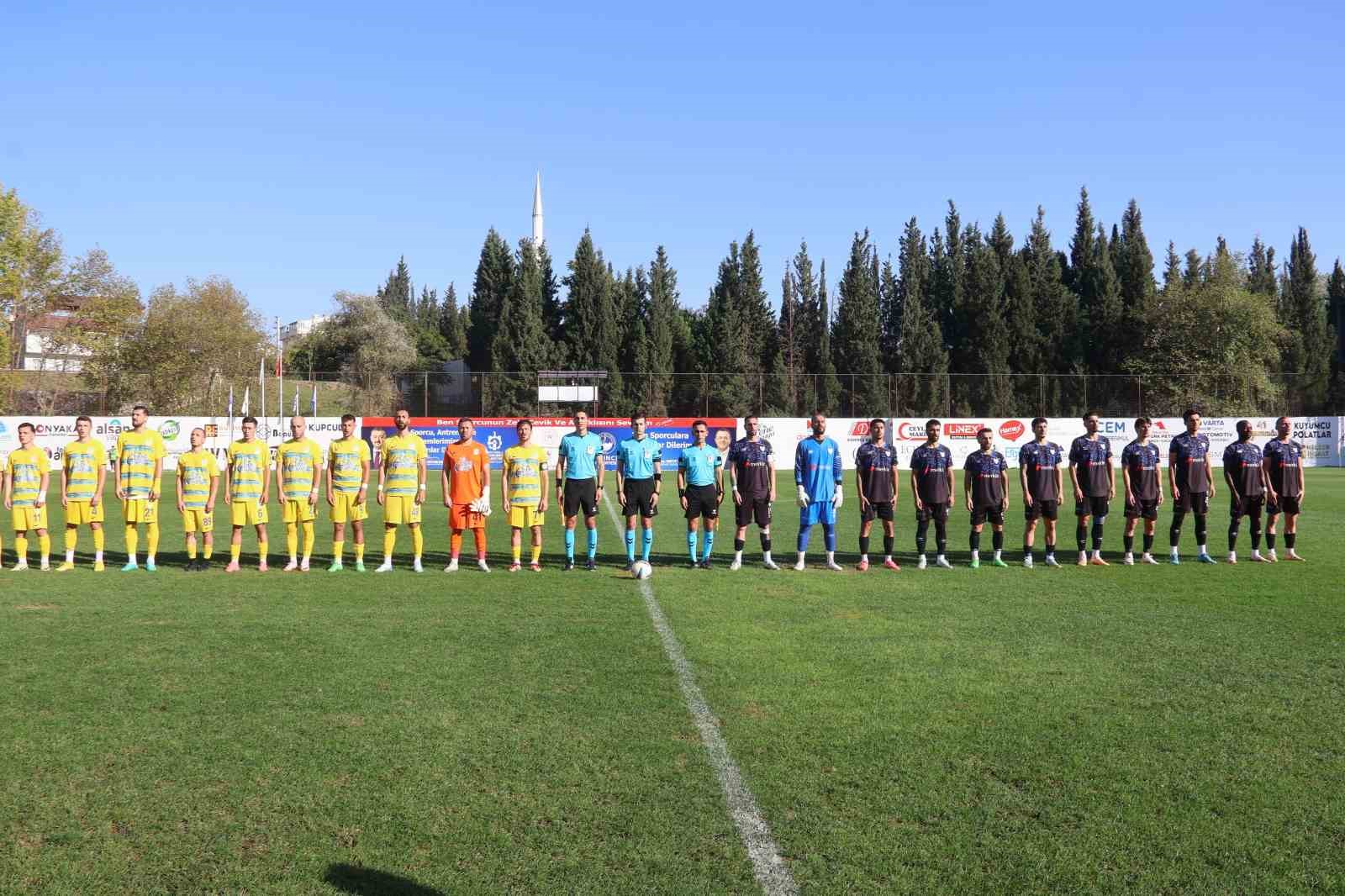 TFF 2. Lig: Belediye Derincespor: 1 - Erbaaspor: 1
