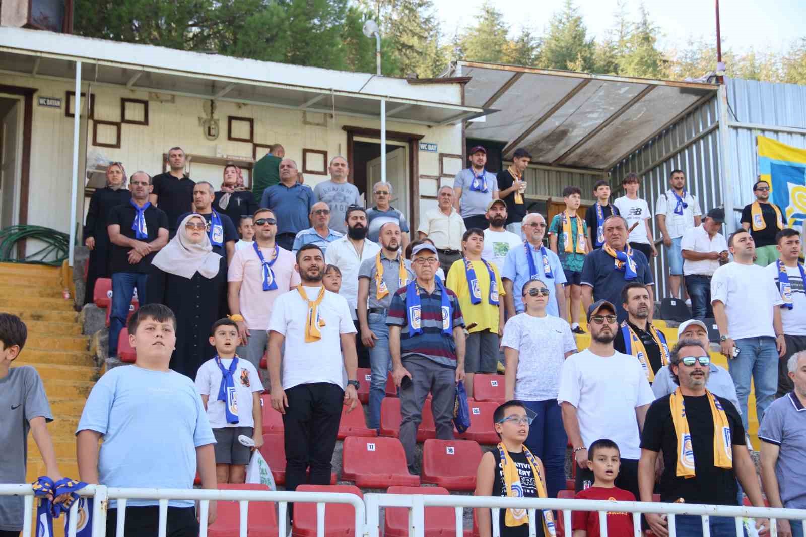 TFF 2. Lig: Belediye Derincespor: 1 - Erbaaspor: 1
