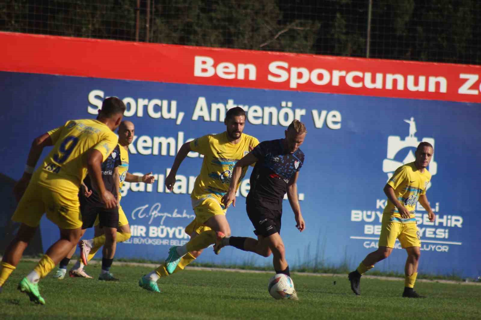 TFF 2. Lig: Belediye Derincespor: 1 - Erbaaspor: 1
