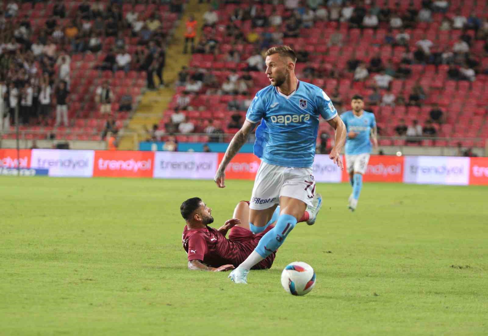 Trendyol Süper Lig: Hatayspor: 1 - Trabzonspor: 0 (Maç devam ediyor)
