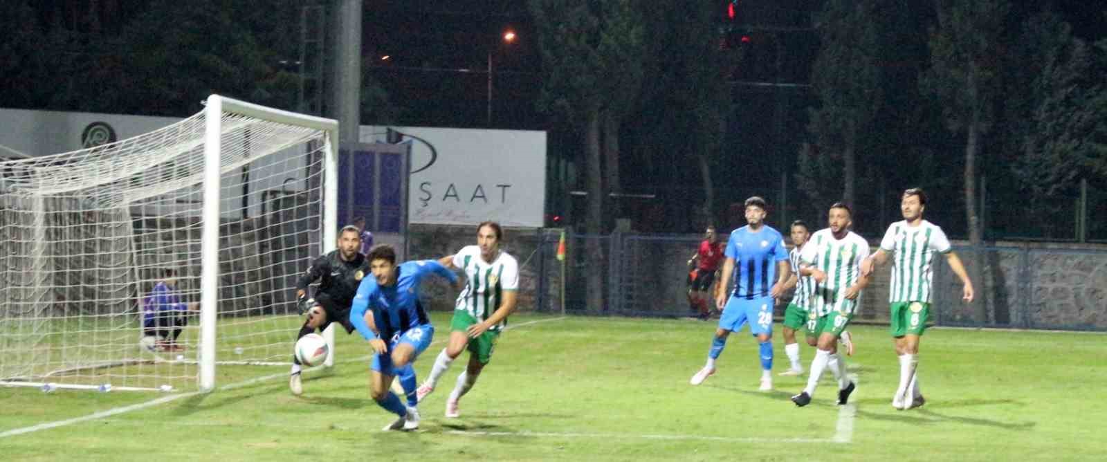 TFF 2. Lig: Karacabey Belediyespor: 1 - Serik Belediyespor: 2
