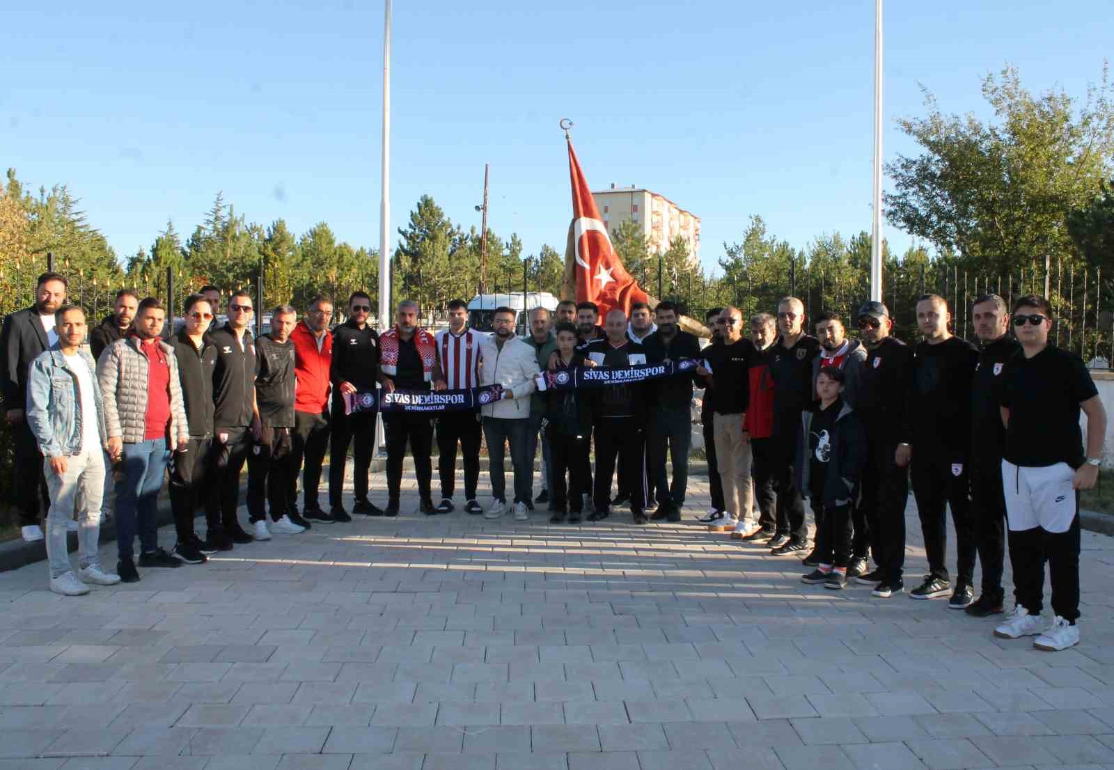 Samsunspor taraftarı şehit polis Şeyda Yılmaz’ı unutmadı
