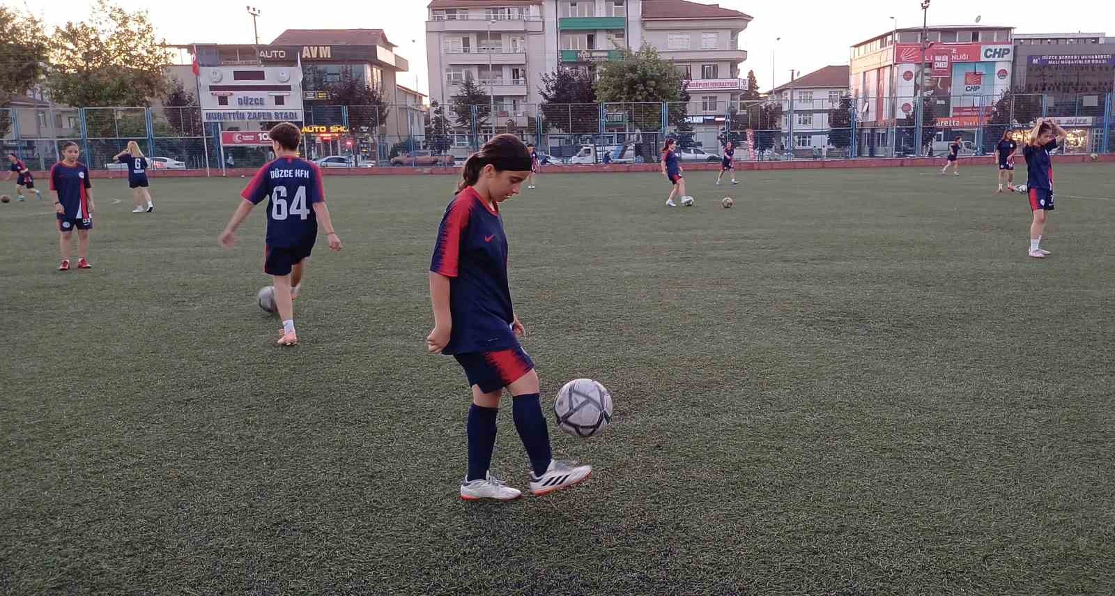 Düzce Kadın Futbol Takımı 1. Lig için iddialı
