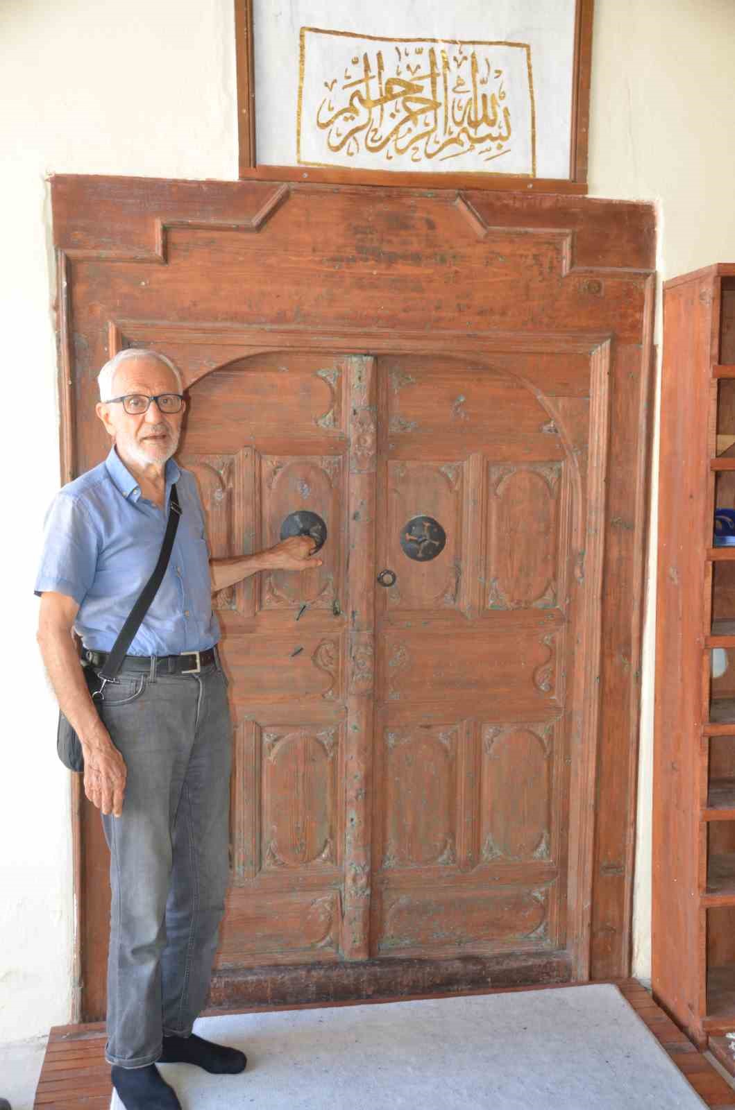 Antalya’daki 600 yıllık Sarıhacılar Camii yıllara meydan okuyor
