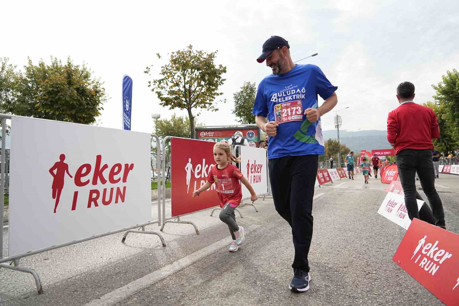 Bursalıların akın ettiği 11. Eker I Run, rekor katılımla gerçekleşti
