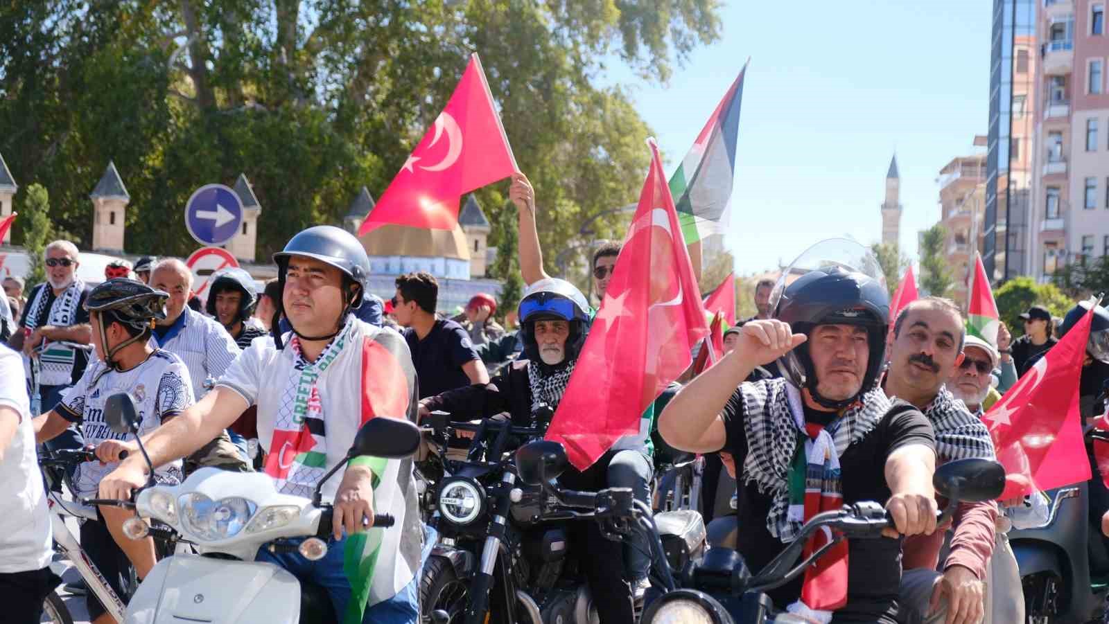 Karaman’da Filistin’e destek için motor ve bisiklet konvoyu düzenlendi
