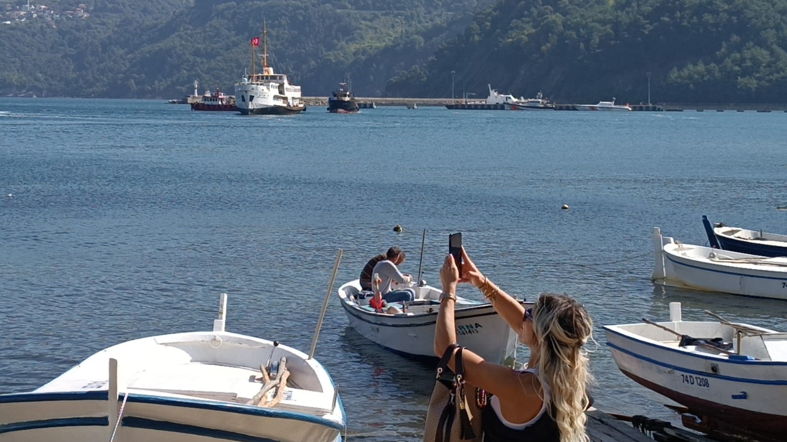 Karaya oturan vapur restoran, nefesleri kesen operasyonla kurtarıldı
