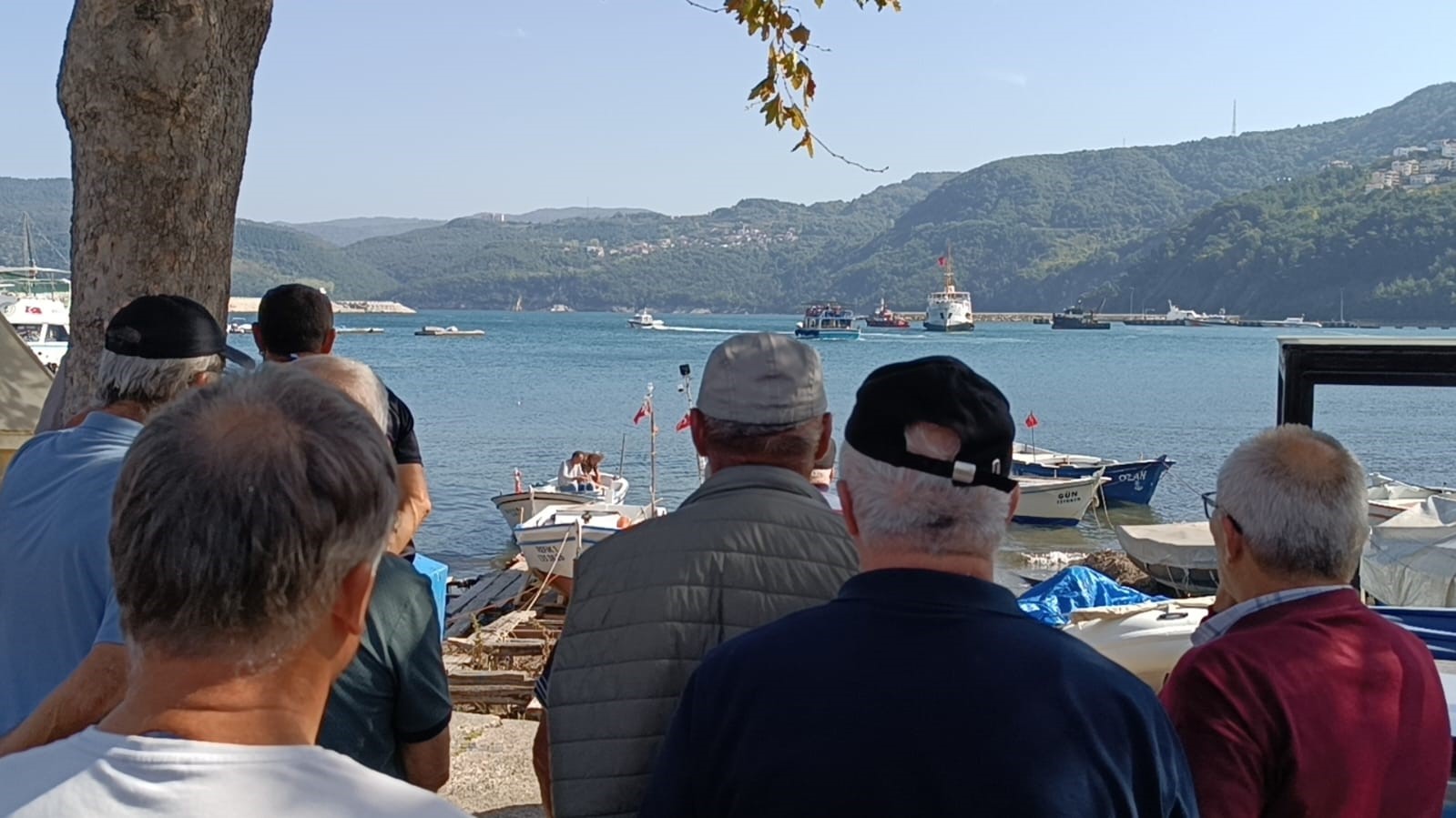 Karaya oturan vapur restoran, nefesleri kesen operasyonla kurtarıldı
