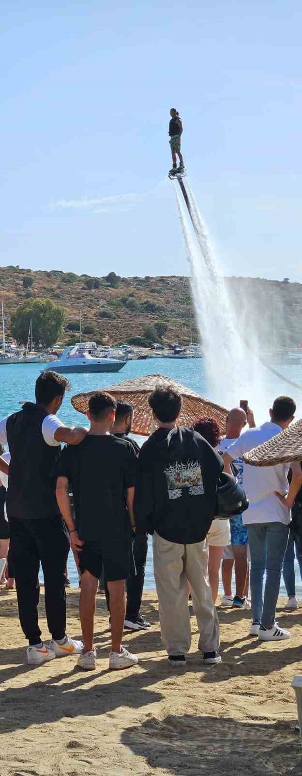 Bodrum’da turistler yüzerken büyük sürprizle karşılaştı
