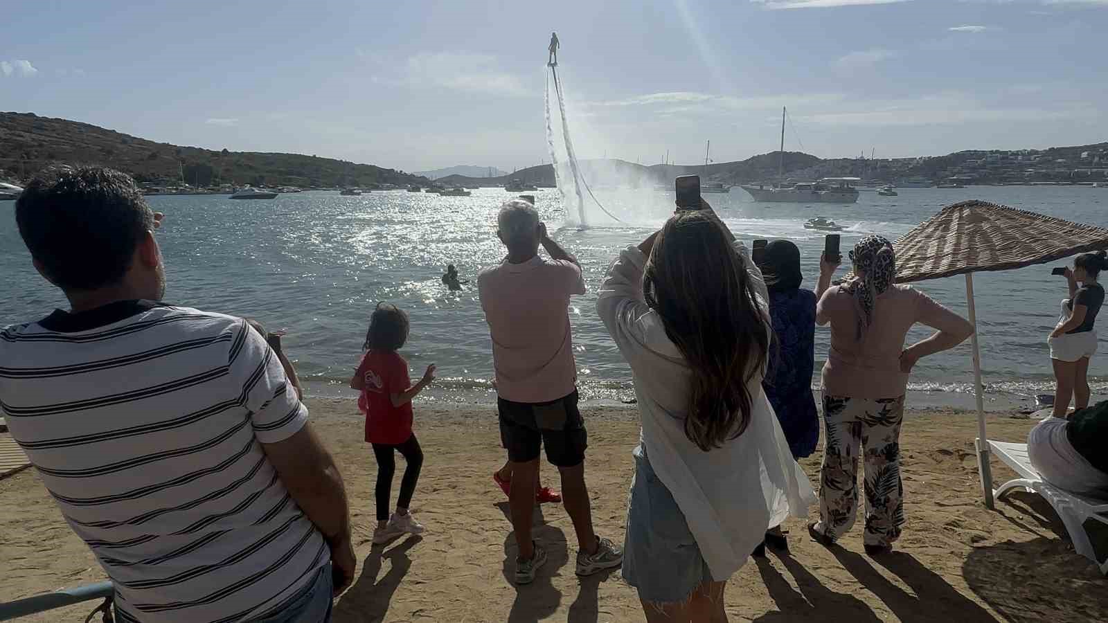 Bodrum’da turistler yüzerken büyük sürprizle karşılaştı
