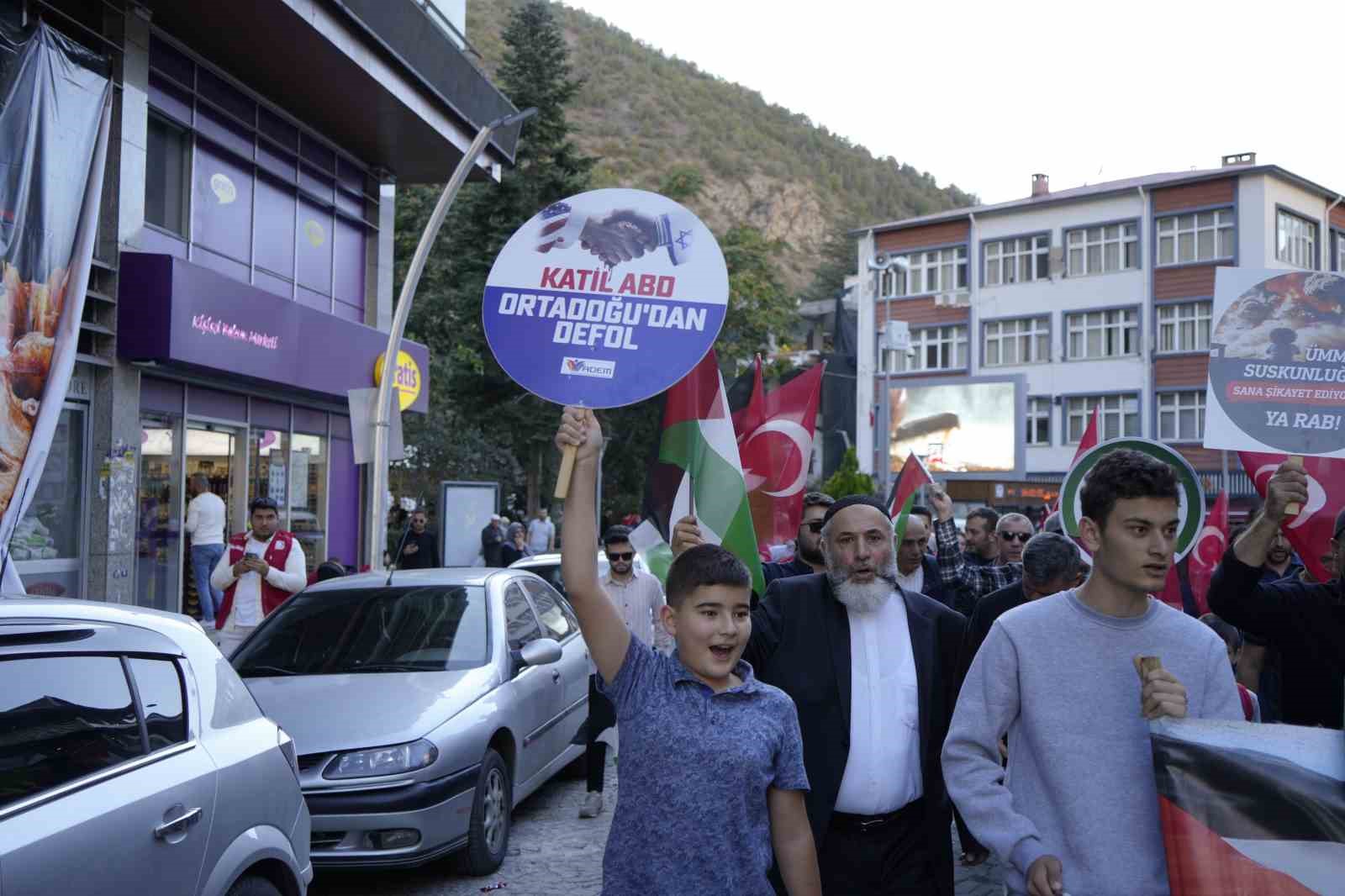 Gümüşhaneliler Filistin’e destek için yürüdü
