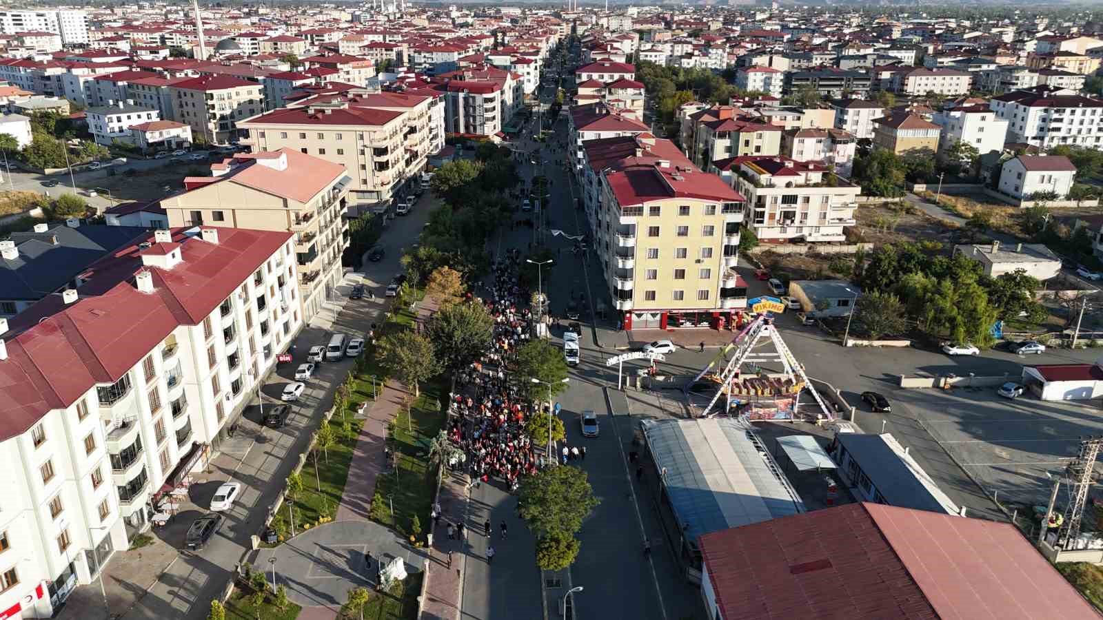 Iğdır’da Gazze’ye düstek yürüyüşü
